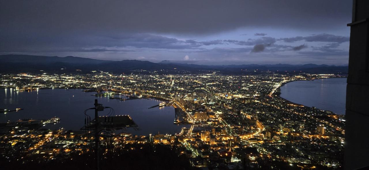 We stayed long enough for the city to light up